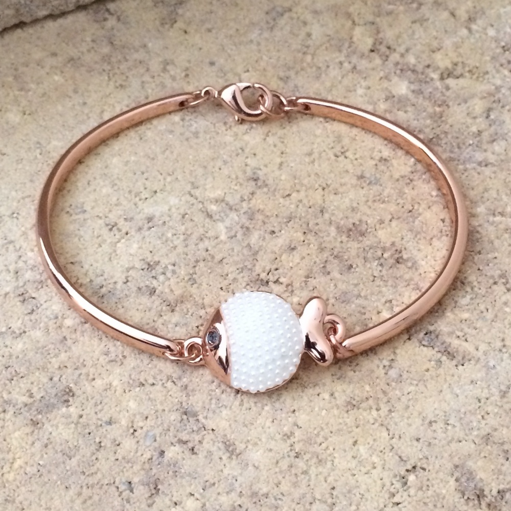 BRACELET / 14K ROSE PLATED FISH DESING - Picture 3 of 4